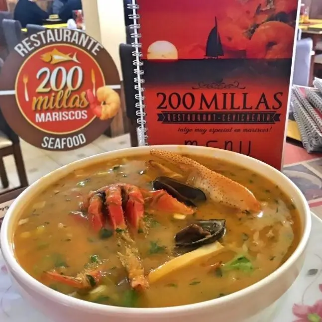 Parihuela en el ambiente acogedor de 200 Millas Loja